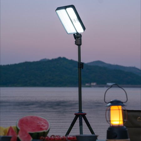 Lampe Wild Land Galaxy trépied réglable Led idéale camping