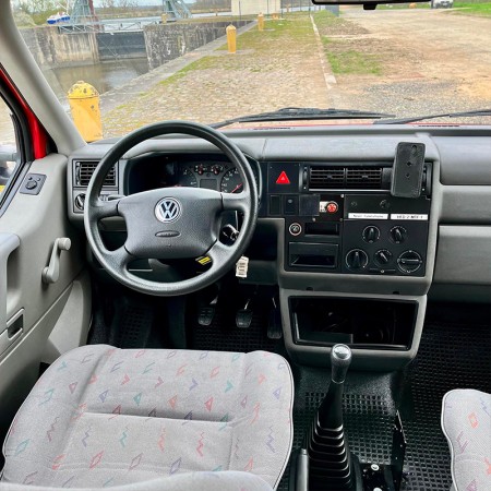 253 Transporter T4 VW rouge pompier 2001 AJT siège conducteur