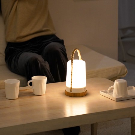 Lampe de camping résistante à l'eau modèle Jade Wild Land ambiance chaleureuse