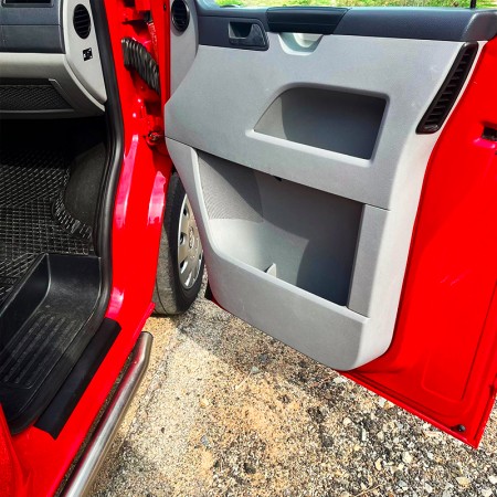 Véhicule 259 T22601 VW Transporter T5 portière avant