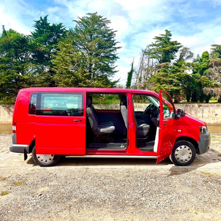 Véhicule 259 T22601 VW Transporter T5 minibus 9 places