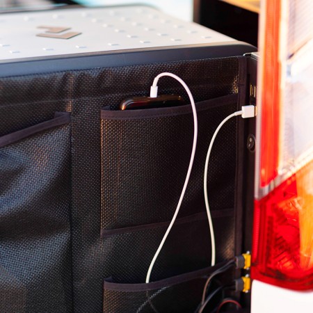 EGOE Kombishop malle de camping Nestbox Roamer 550 pour van et fourgon avec prise usb intégrée