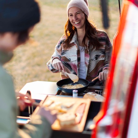 EGOE Kombishop malle de camping Nestbox Roamer 550 pour van et fourgon autonomie en plein air