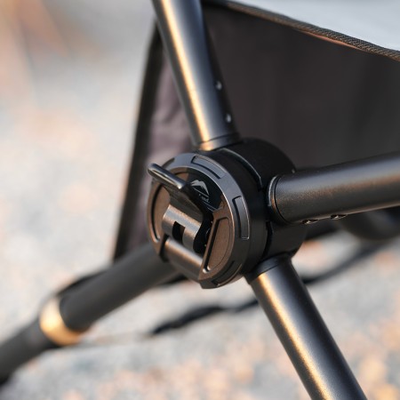 modèle d'exposition Wild Land MTS-X chaise de camping basse, pliante, en aluminium et coton détails sur le système de pliage