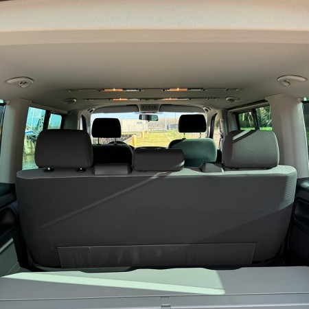 Véhicule 276 Kombishop M11084 VW Multivan T5 banquette arrière