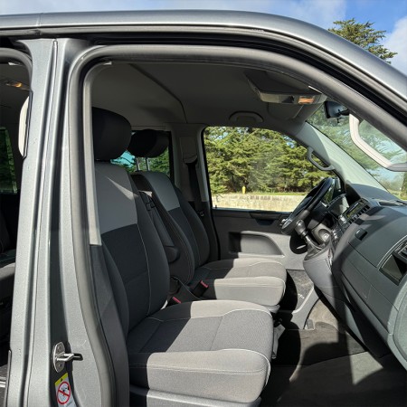 Véhicule 276 Kombishop M11084 VW Multivan T5 cabine avant