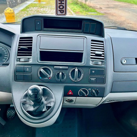 T10345 véhicule transporter Volkswagen Kombishop T5 VW ventilation