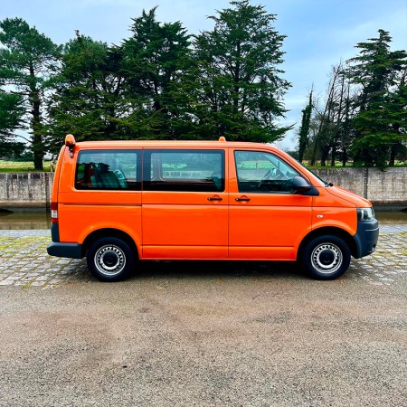 T10345 véhicule transporter Volkswagen Kombishop T5 VW L1H1