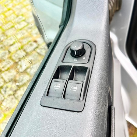 T08242 Kombishop van vw occasion Transporter T5 gris L1H1 vitres électriques