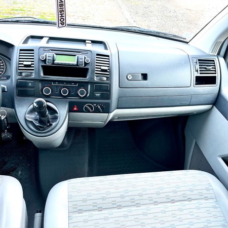 T08242 Kombishop van vw occasion Transporter T5 gris L1H1 tableau de bord