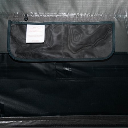 Wild Land tente de toit gonflable innovante Air Cruiser rangement intérieur