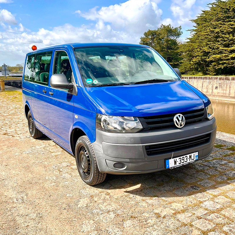 VW T5 Caravelle 2009 / 86.000 km / 2.0 tdi 84 ch / L1H1 Kombishop