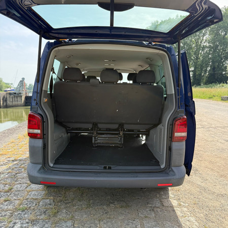 VW T5 Caravelle 2010 / 173.000 km / 2.0 tdi 84 ch / L1H1 Kombishop coffre