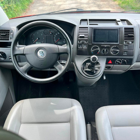 285 VW T5 Transporter 2008 / 123.000 km / 1.9 tdi 84 ch / L2H1 Kombishop tableau de bord